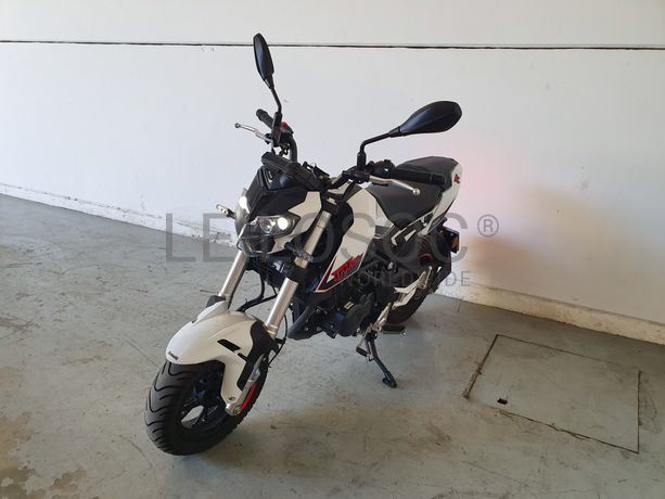 Benelli TNT 125 · Ano 2023