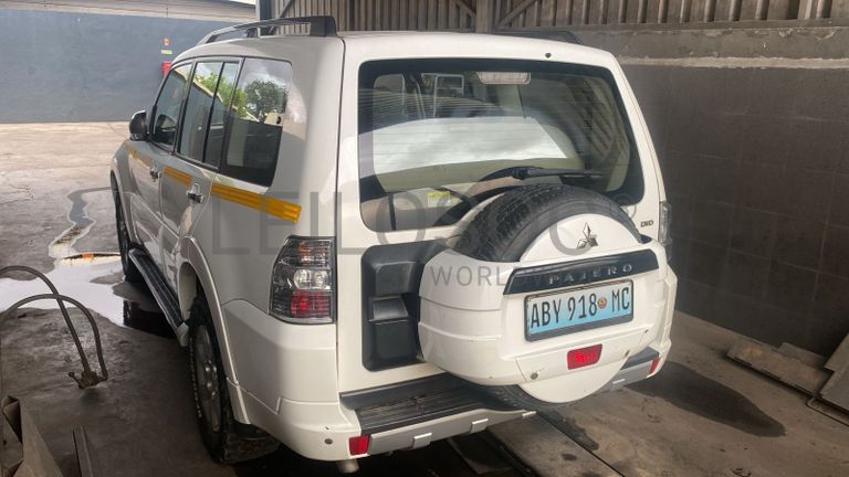 Mistsubish/Pajero
