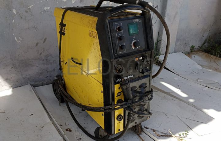 Máquina de soldar ESAB