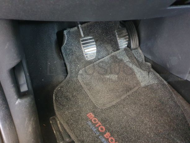 Renault Clio · Ano 2010