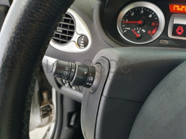 Renault Clio · Ano 2010