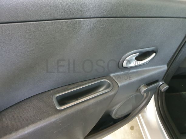 Renault Clio · Ano 2010