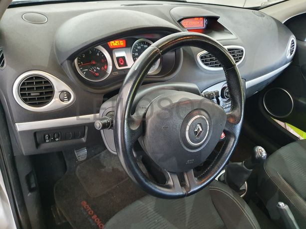 Renault Clio · Ano 2010
