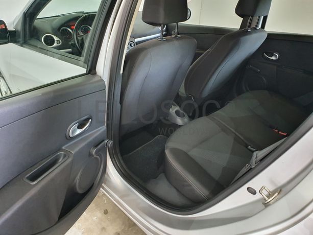 Renault Clio · Ano 2010