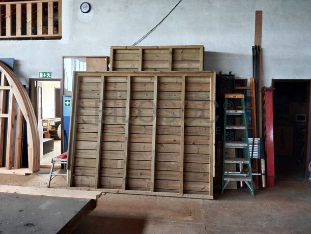 Equipamentos · Matéria-prima · Indústrias Carpintaria e Construção Civil