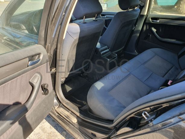 BMW 318D · Ano 2002