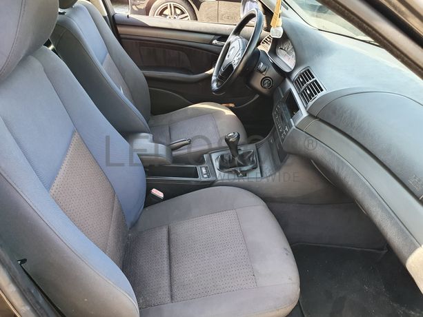 BMW 318D · Ano 2002