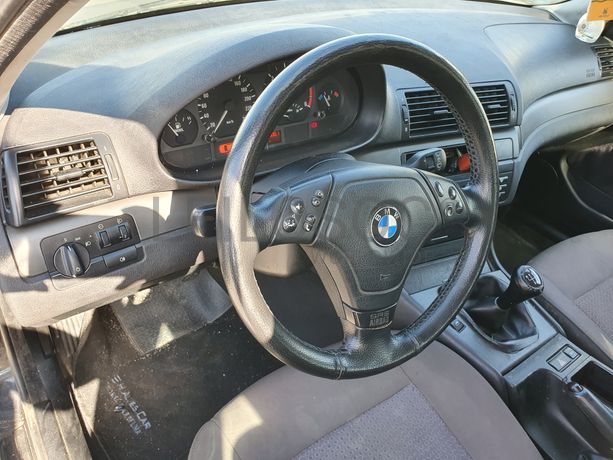 BMW 318D · Ano 2002