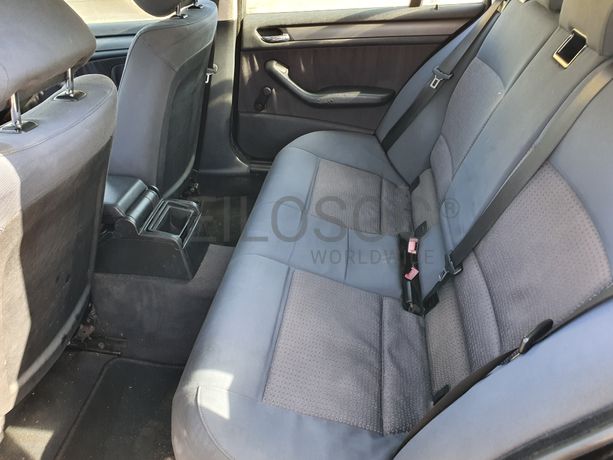 BMW 318D · Ano 2002