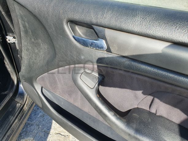 BMW 318D · Ano 2002