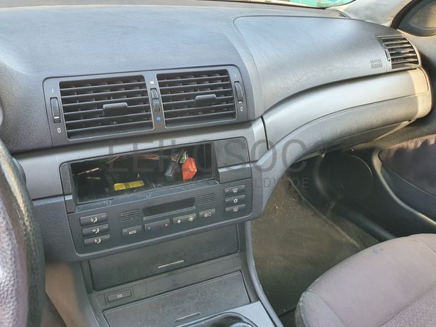 BMW 318D · Ano 2002