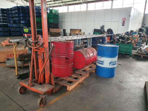 Bidões · Peças Diversas · Porta Paletes · Bancada