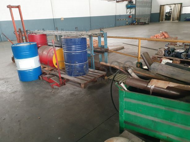 Bidões · Peças Diversas · Porta Paletes · Bancada