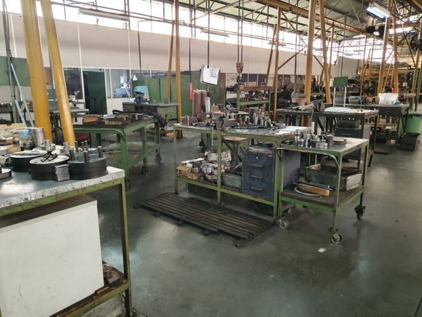 Bancadas de Trabalho · Ferramentas