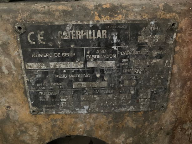 Empilhador Caterpillar 18