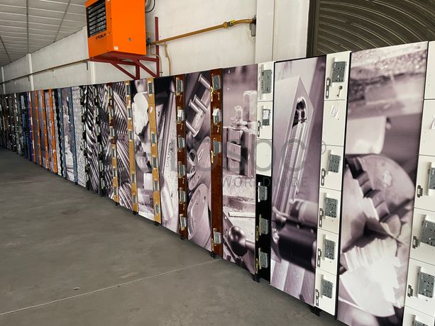 Bancadas Trabalho · Expositores