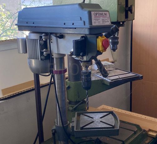 Máquina Furar Optimum