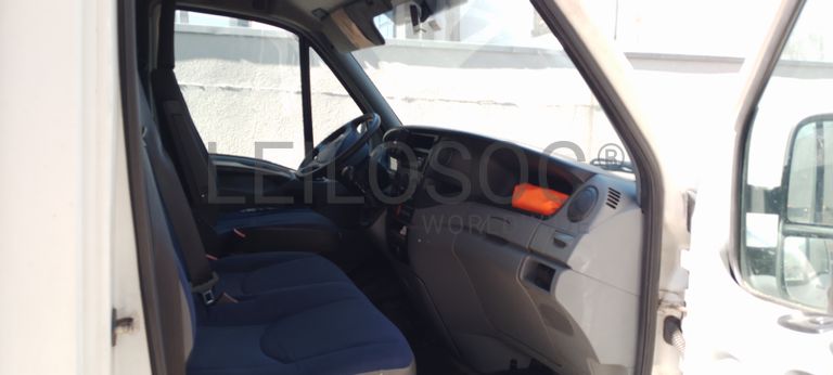 Iveco Daily · Ano 2009