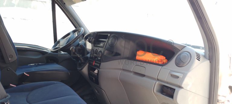 Iveco Daily · Ano 2009