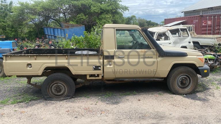 Toyota Land Cruiser · Ano 2012