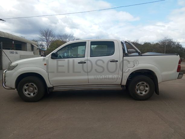 Toyota Hilux 2.5 · Ano 2015