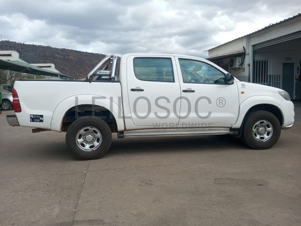 Toyota Hilux 2.5 · Ano 2015