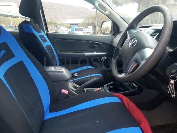 Toyota Hilux 2.5 · Ano 2015