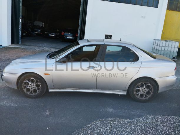 Alfa Romeu 156 Sedan 1.6 16V Twin Spark · Ano 2000