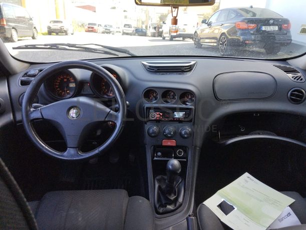 Alfa Romeu 156 Sedan 1.6 16V Twin Spark · Ano 2000