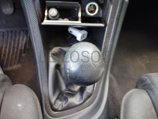 Alfa Romeu 156 Sedan 1.6 16V Twin Spark · Ano 2000