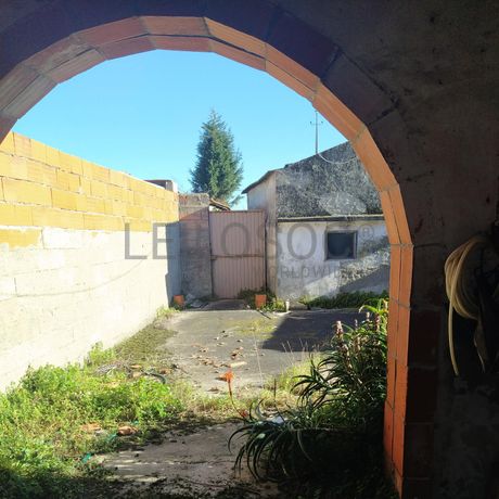 Moradia p/ restauro com logradouro · Vagos, Aveiro