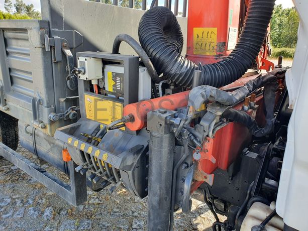 Toyota Dyna · Grua Palfinger · Tribasculante · Ano 2008