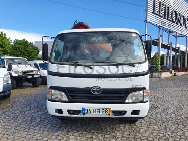 Toyota Dyna · Grua Palfinger · Tribasculante · Ano 2008