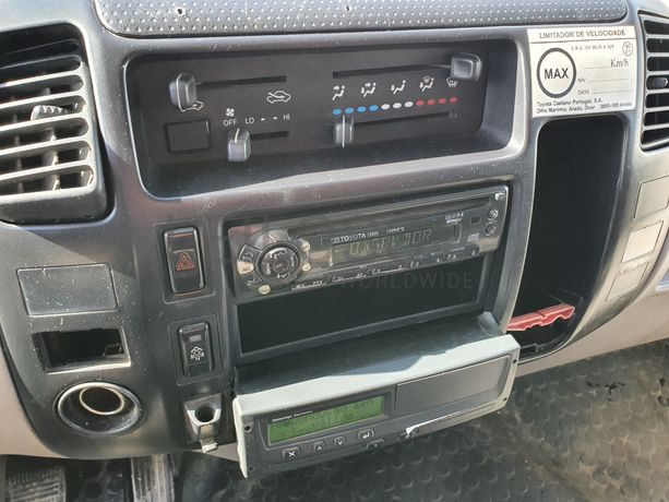 Toyota Dyna · Grua Palfinger · Tribasculante · Ano 2008