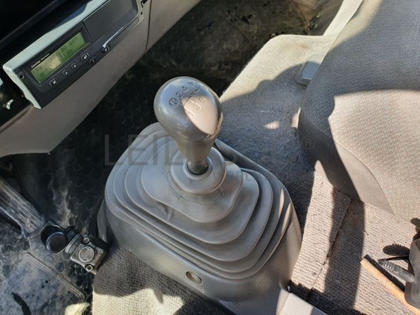 Toyota Dyna · Grua Palfinger · Tribasculante · Ano 2008