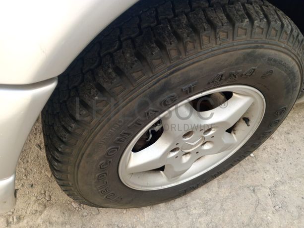 Mercedes Benz ML320 · Ano 2000