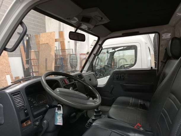 Toyota Dyna 280 · Ano 2001