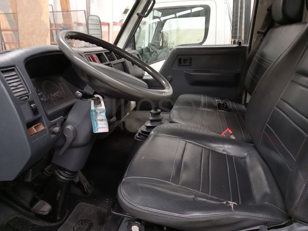 Toyota Dyna 280 · Ano 2001