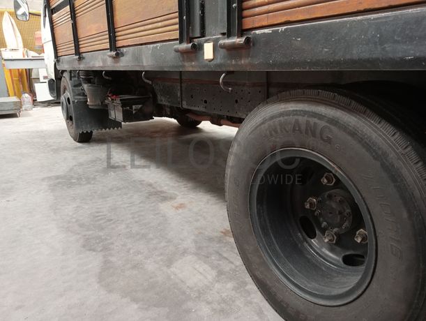 Toyota Dyna 280 · Ano 2001