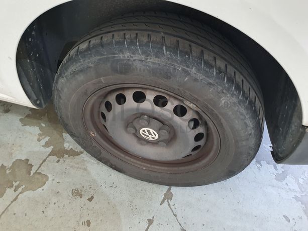 Volkswagen Caddy · Ano 2010