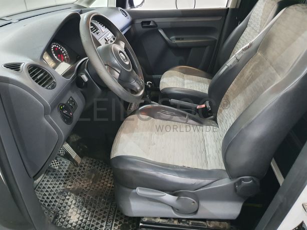 Volkswagen Caddy · Ano 2010