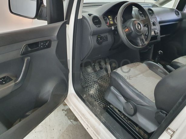 Volkswagen Caddy · Ano 2010