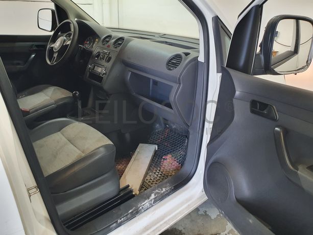 Volkswagen Caddy · Ano 2010