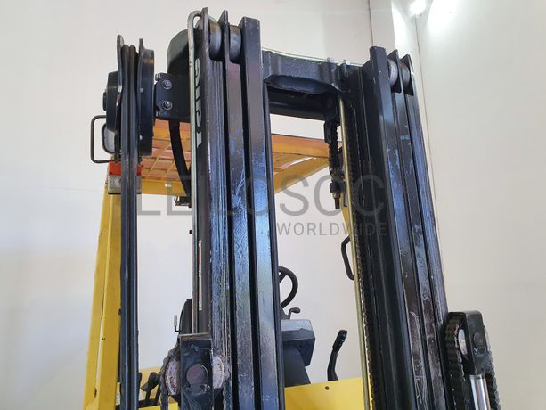 Empilhador Hyster · Ano 2004