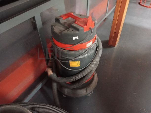 Lotes 1 a 16 · Equipamentos Industriais · Eq. Escritório e Material Informático