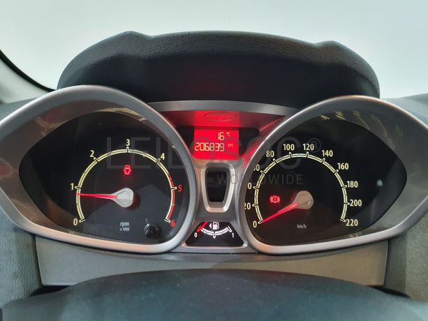 Ford Fiesta · Ano 2010