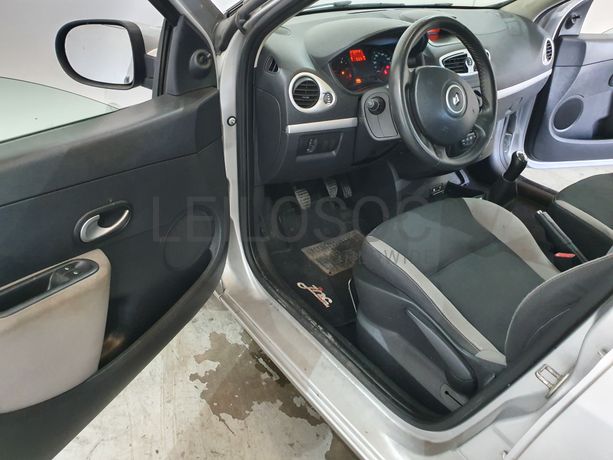 Renault Clio · Ano 2011