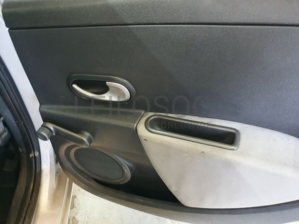 Renault Clio · Ano 2011