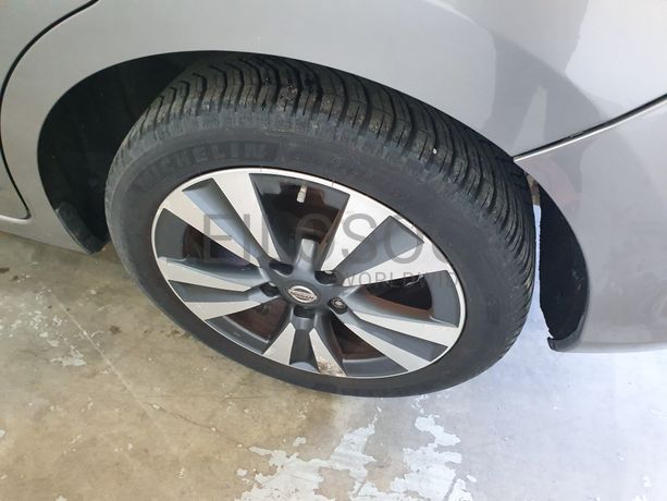 Nissan Pulsar · Ano 2015