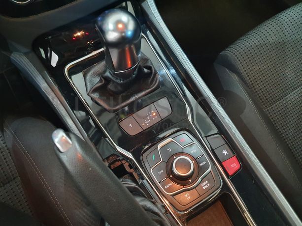 Peugeot 508 SW · Ano 2012